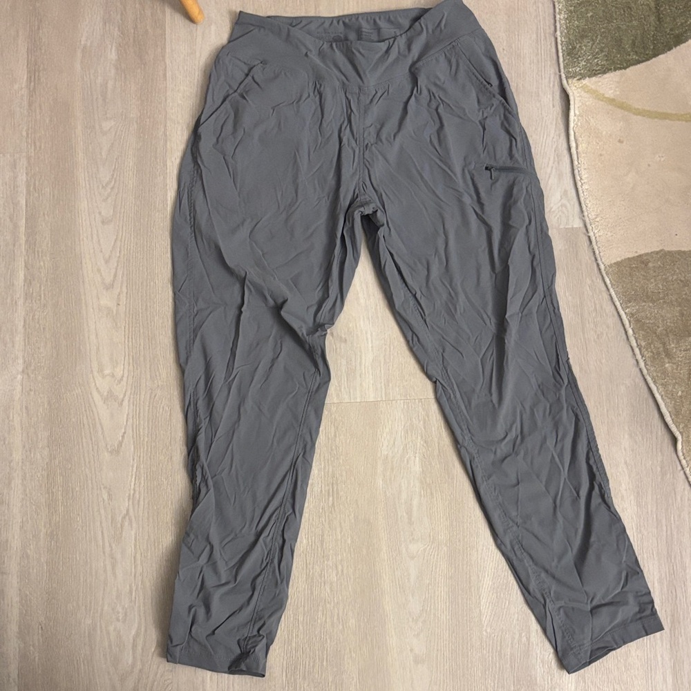 Women’s gray blue mountain hardwear hiking pants